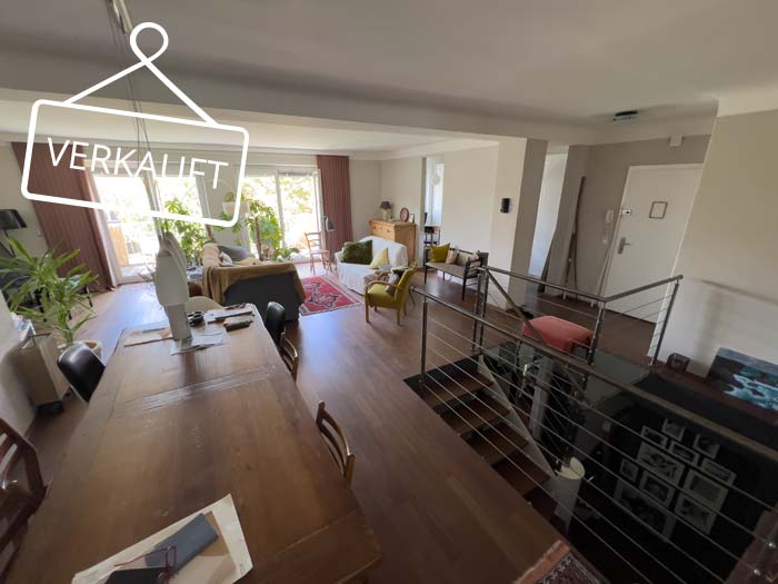 Penthouse Wohnung, Esszimmertisch und Stühle